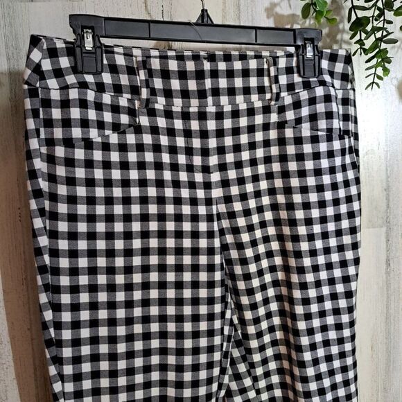 Loft by Ann Taylor Cropped Pants - Picture 2 of 4